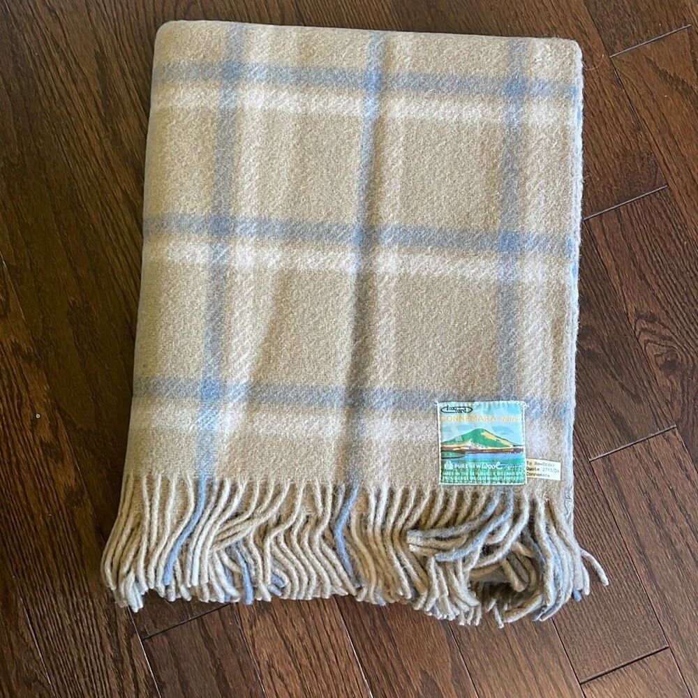 Foxford Irish Plaid Pure New Wool Fringe Connemara Shawl Throw Blanket Multicolo